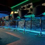 フロア（バースペース）スタイリッシュな店内