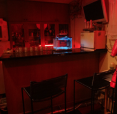 カウンター席(2席)