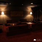 ガラパゴス　フロア（カウンター後ろ）