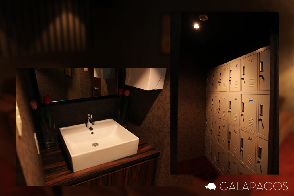 ガラパゴス　手洗い場とロッカー
