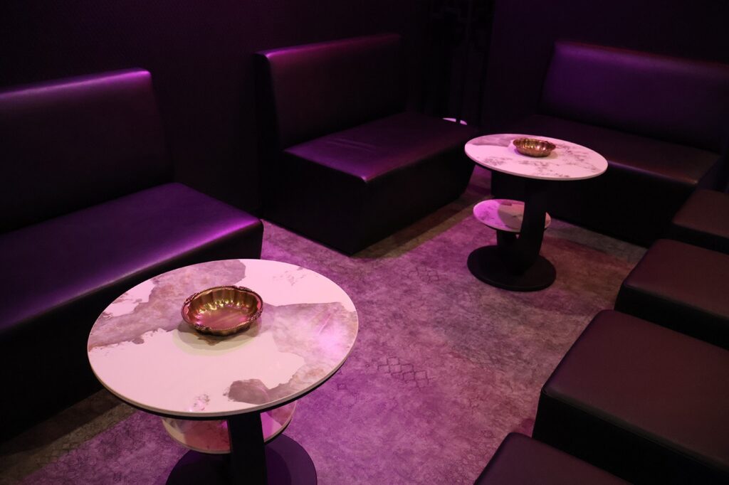 Dears.（ディアーズ）ソファー席