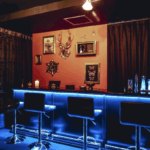 SECRET（シークレット）壁側からカウンター風景