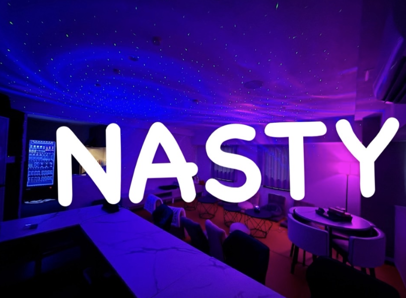 NASTY フロアカウンター側から