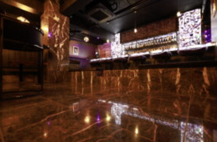 ハーネス東京 床