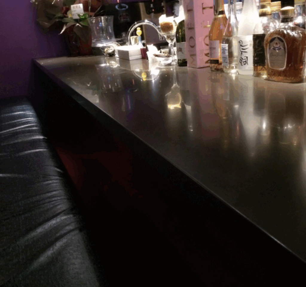 bar440（ししまる）カウンター