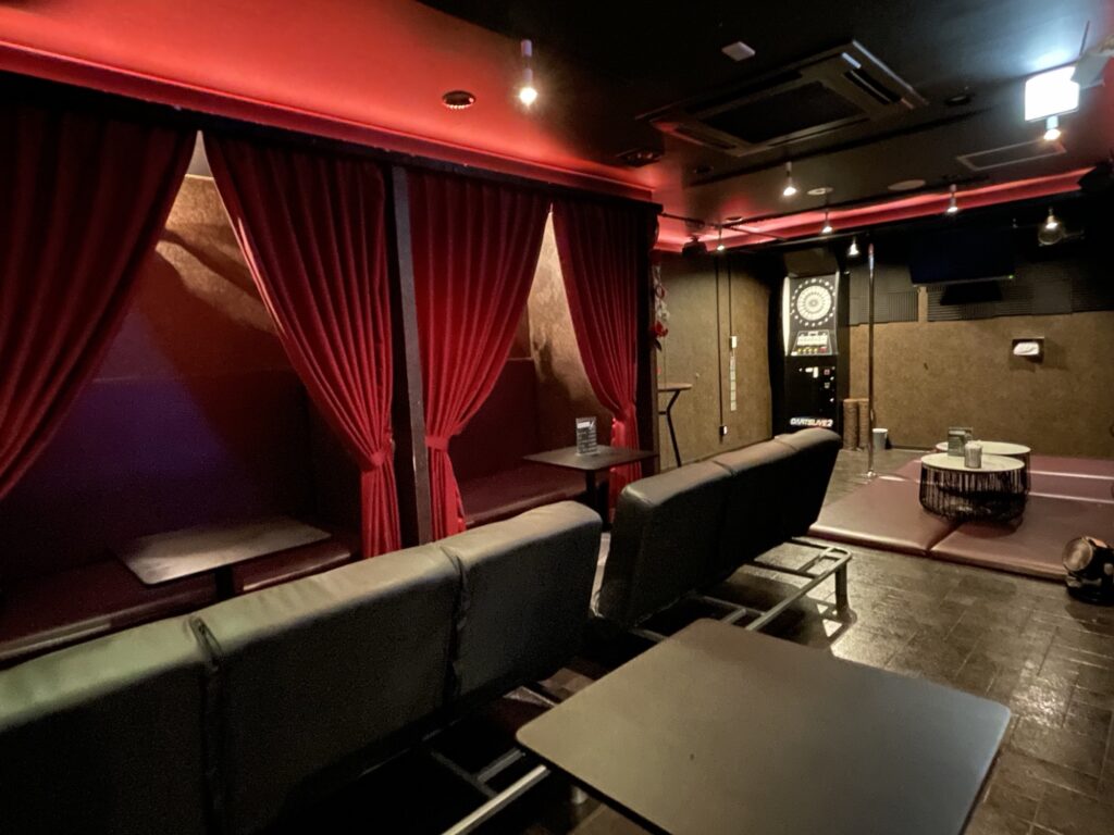 ノンハプバーもぐら錦糸町　フロア全体